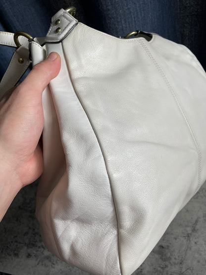 Coach Soho White Leather Gold Handbag/ Shoulderbag Authentic Buckle