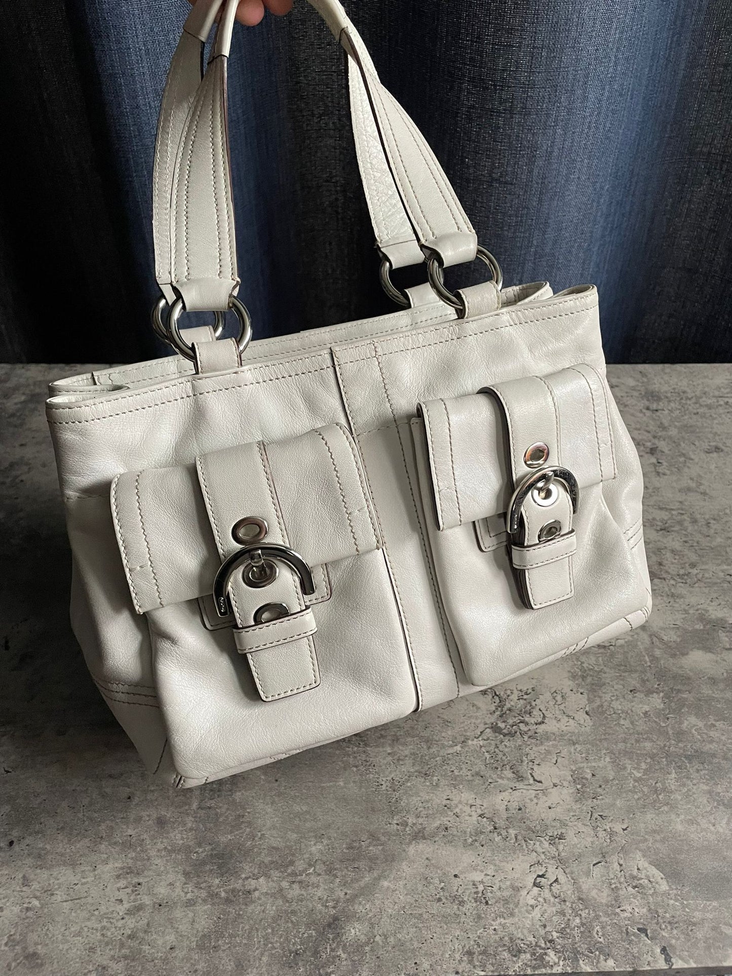 Vintage Coach Handbag White Leather
Soho Y2K Buckle Double pocket Authentic