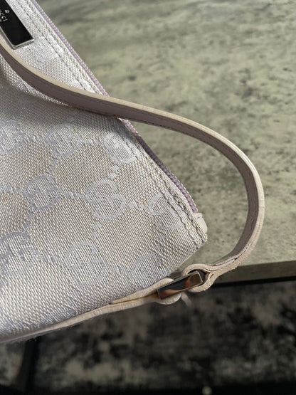vintage gucci gg monogram boat pochette
Silver/Lilac Authentic Y2k
