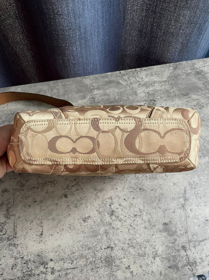 Vintage Coach Monogram Crossbody Bag
Beige/Brown Y2k Authentic