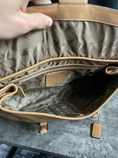 Vintage Coach Handbag Soho Brown
Buckle Flap Authentic Y2K Large