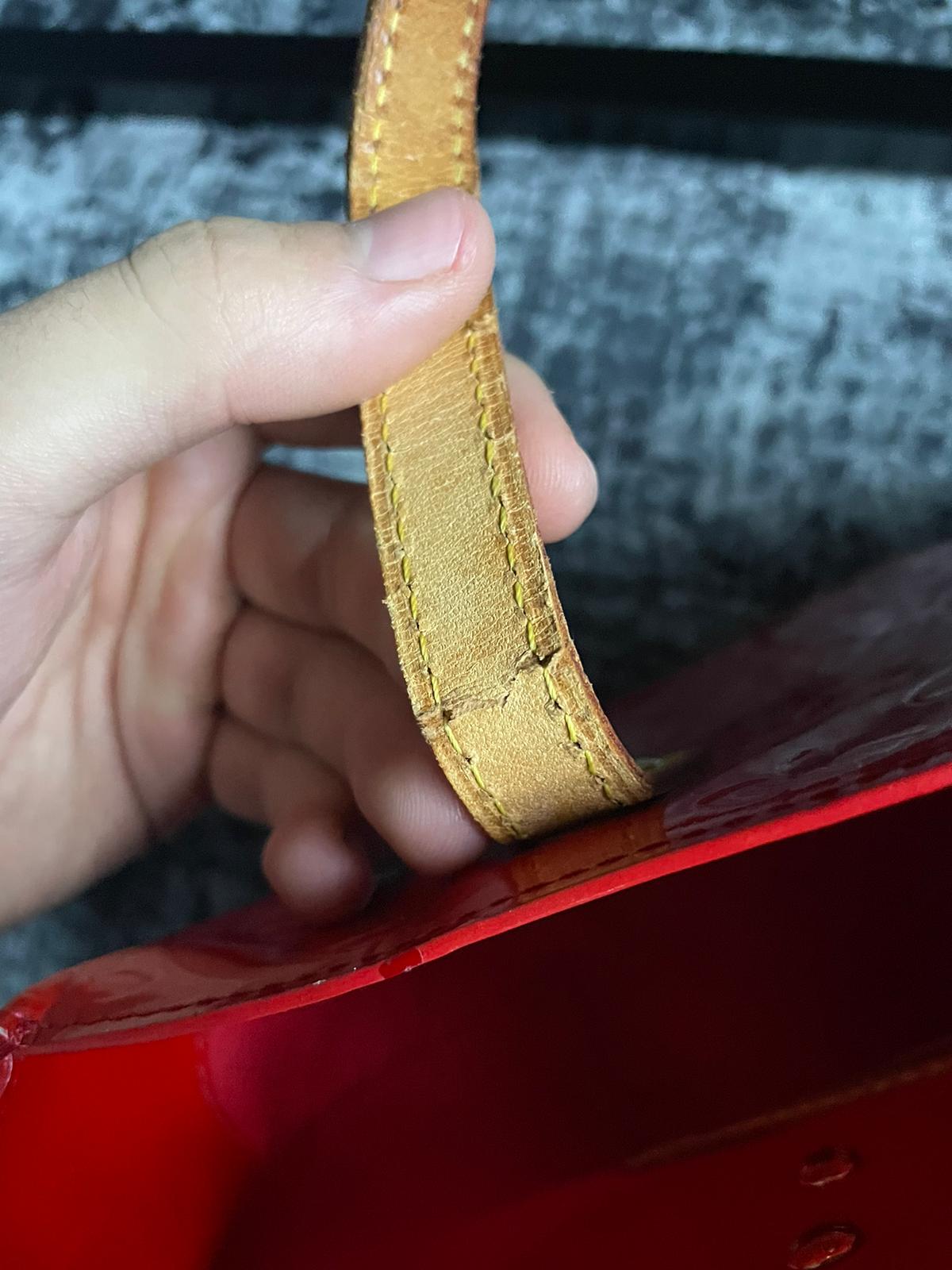 Louis Vuitton Vernis Rouge/Red Totebag/ handbag vintage Y2K authentic glossy/ shiny good condition