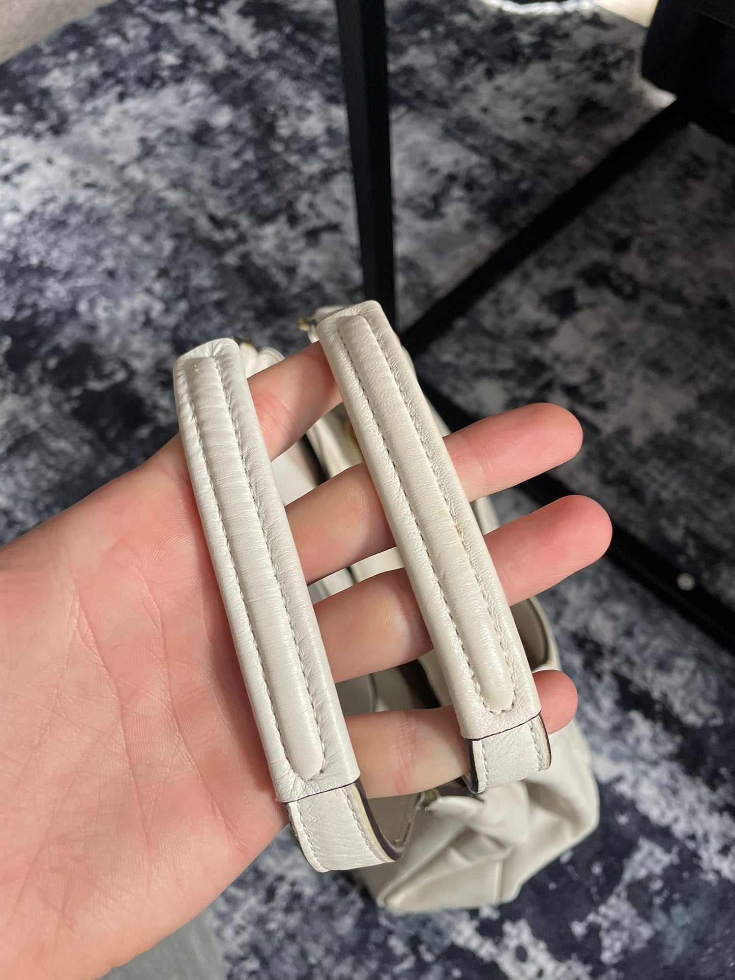 Coach Soho White Leather Gold Handbag/ Shoulderbag Authentic Buckle