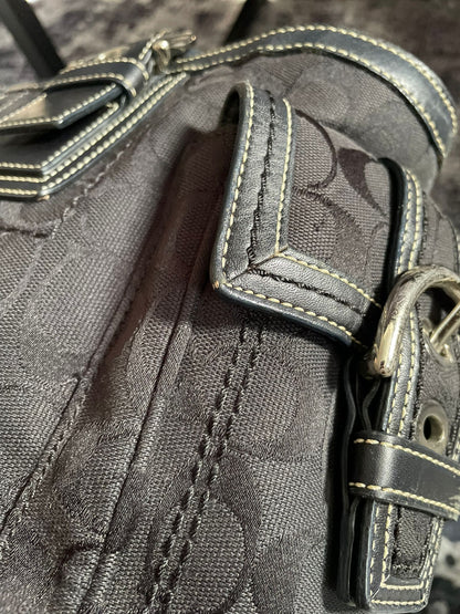 Vintage Coach Black Monogram Soho Handbag/Shoulderbag Authentic Y2K
Buckle