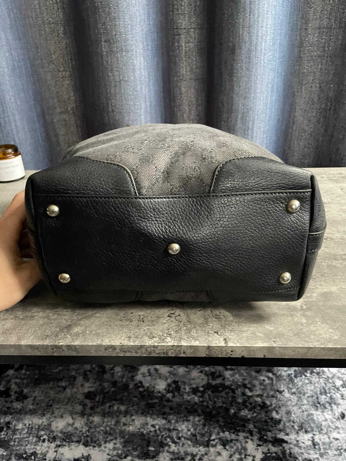 Vintage Gucci Shoulderbag GG Monogram
Black/Grey Authentic Y2K