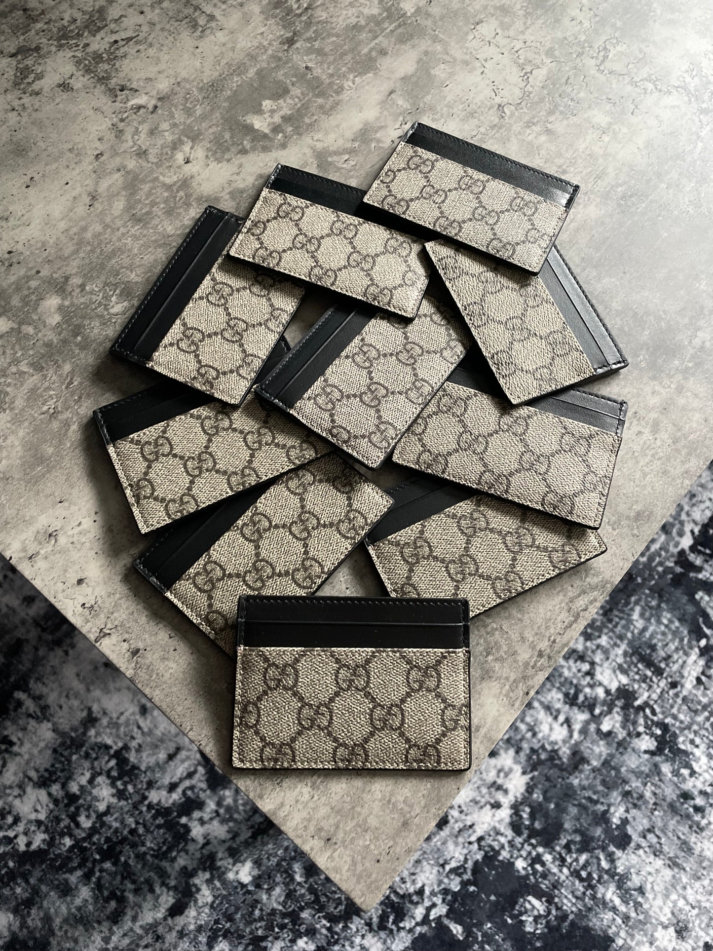 Gucci GG Supreme Cardholder - Brand New