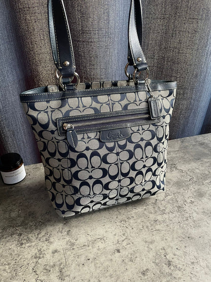 Vintage Coach Navy/Grey Monogram
Handbag/Totebag Y2K Authentic