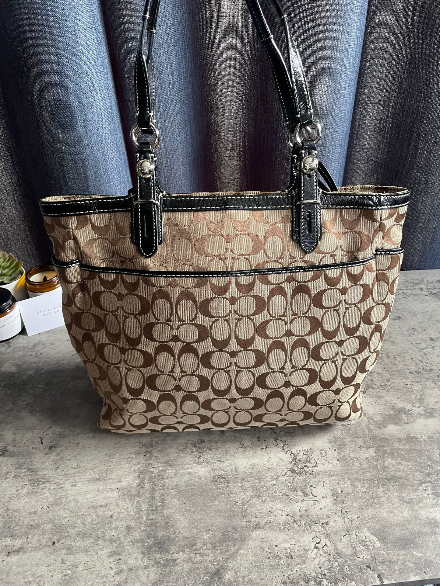 Vintage Coach Monogram Brown/Black
Totebag Authentic Y2K