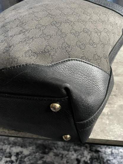 Vintage Gucci Shoulderbag GG Monogram
Black/Grey Authentic Y2K