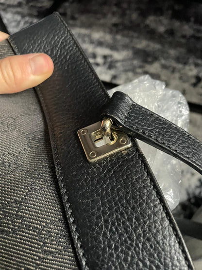 Vintage Gucci Shoulderbag GG Monogram
Black/Grey Authentic Y2K