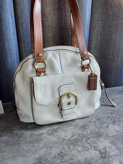 Vintage Coach Soho Handbag White/ Brown Leather Buckle Flap Authentic Y2k
Good condition