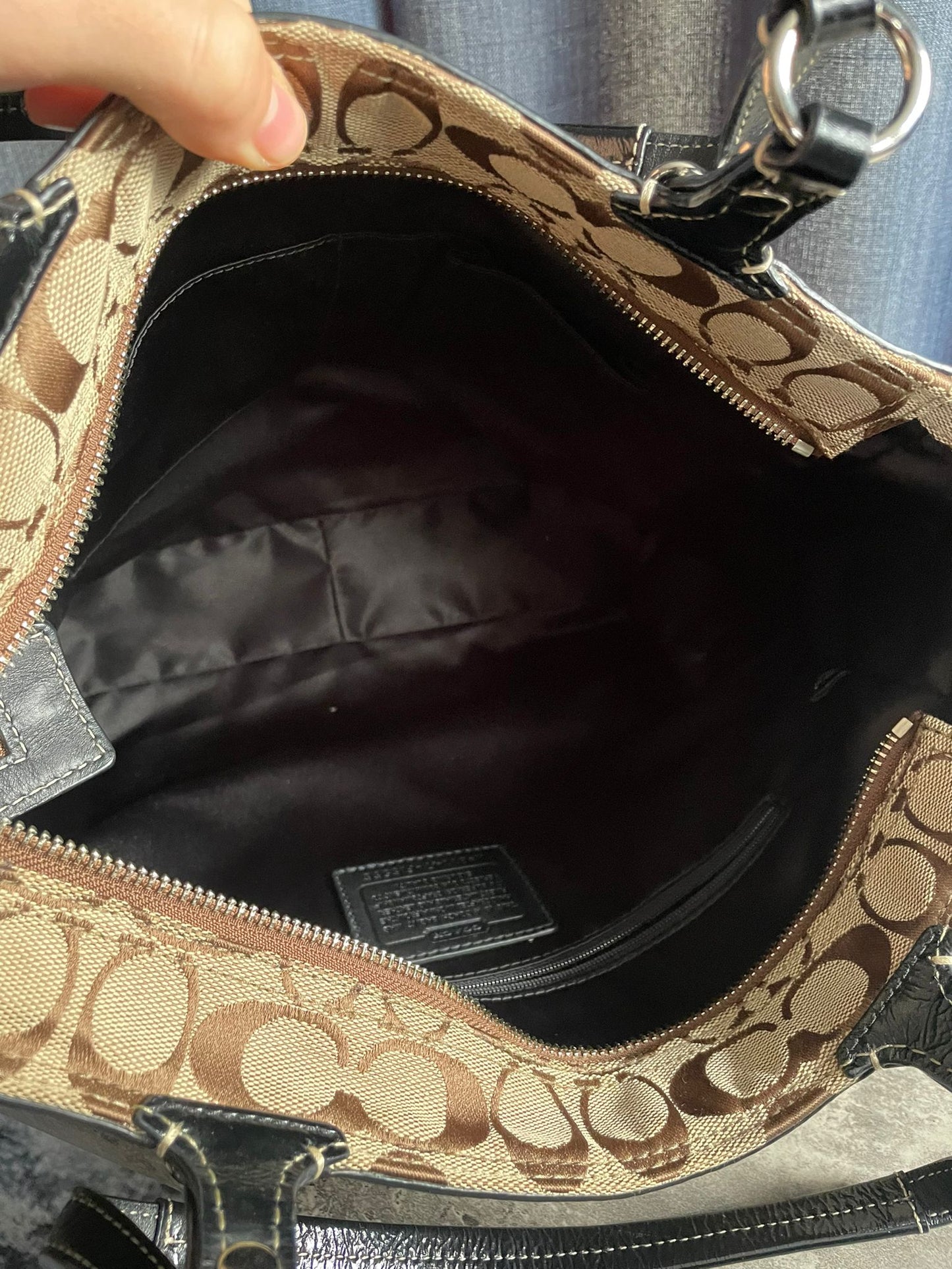 Vintage Coach Monogram Brown/Black
Totebag Authentic Y2K