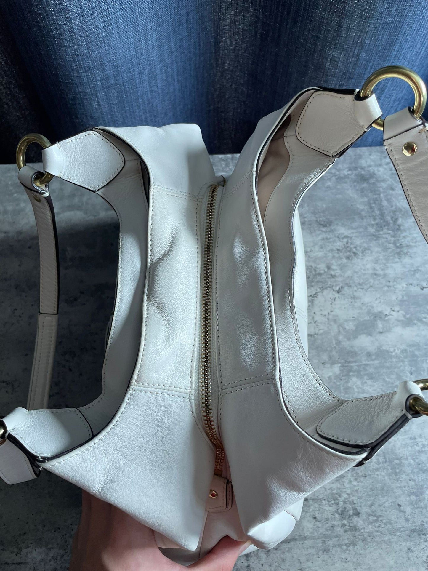 Coach Soho White Leather Gold Handbag/ Shoulderbag Authentic Buckle