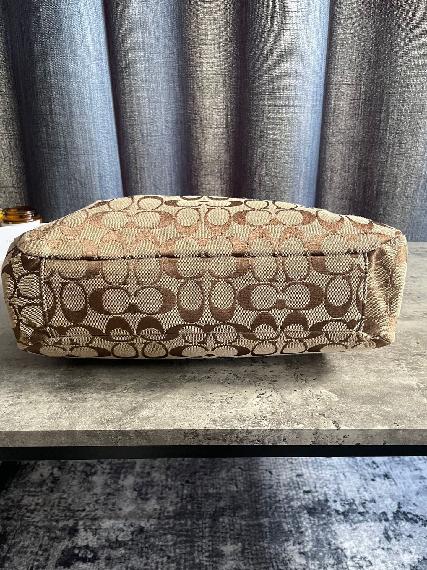 Vintage Coach Monogram Brown/Black
Totebag Authentic Y2K