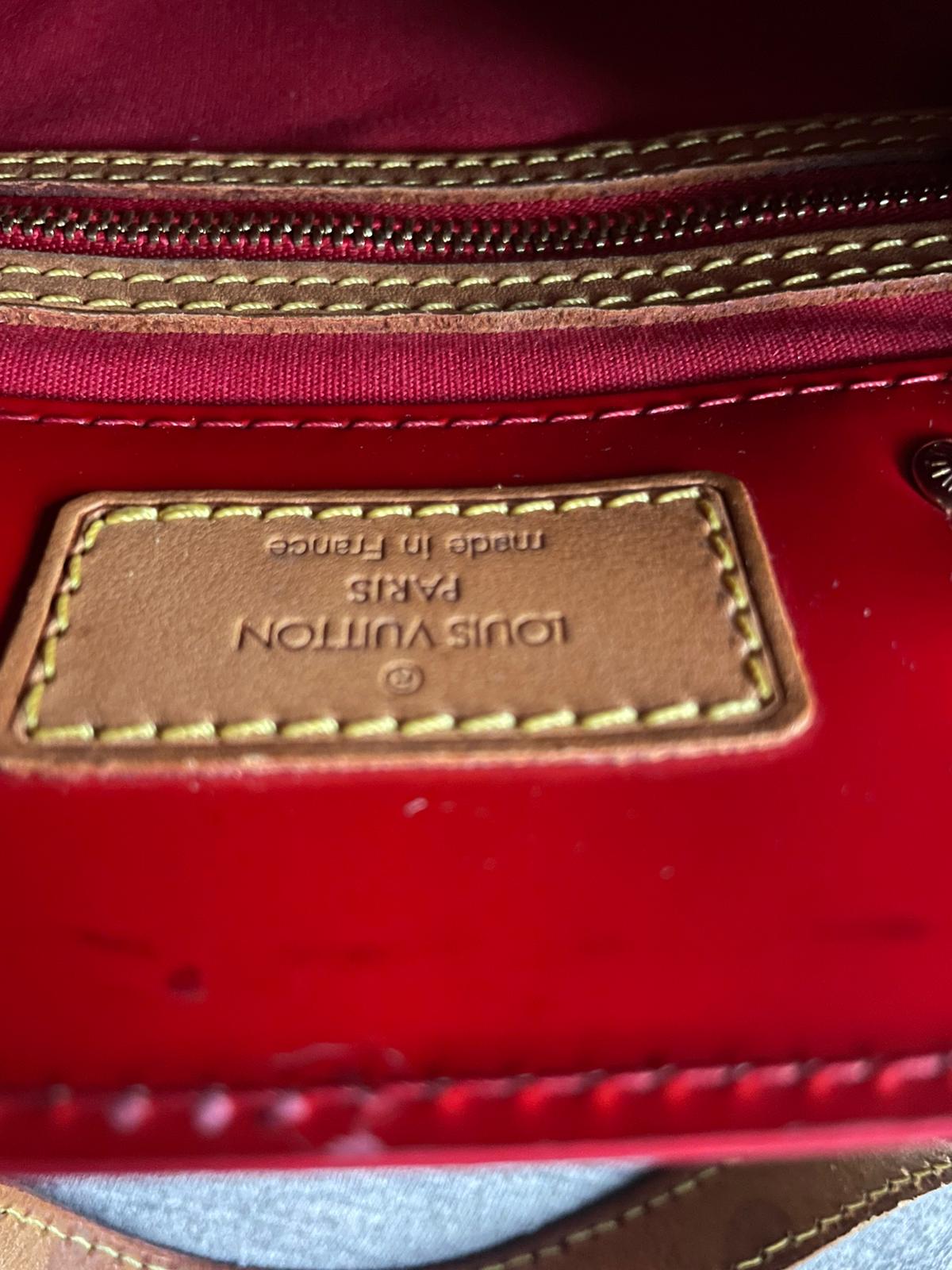 Louis Vuitton Vernis Rouge/Red Totebag/ handbag vintage Y2K authentic glossy/ shiny good condition