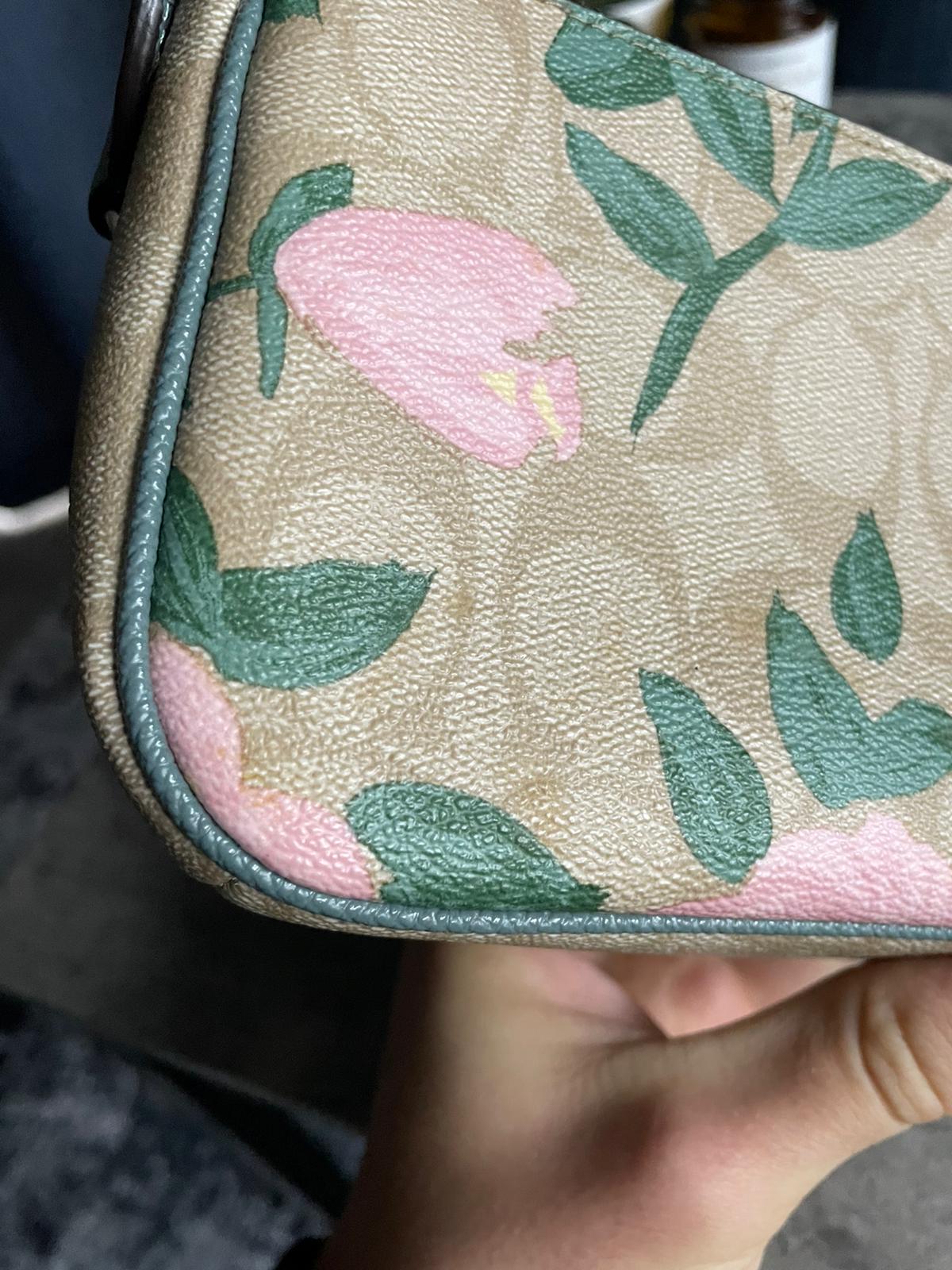 Coach Monogram Flower Print Mini
Handbag/Shoulderbag Beige authentic good condition