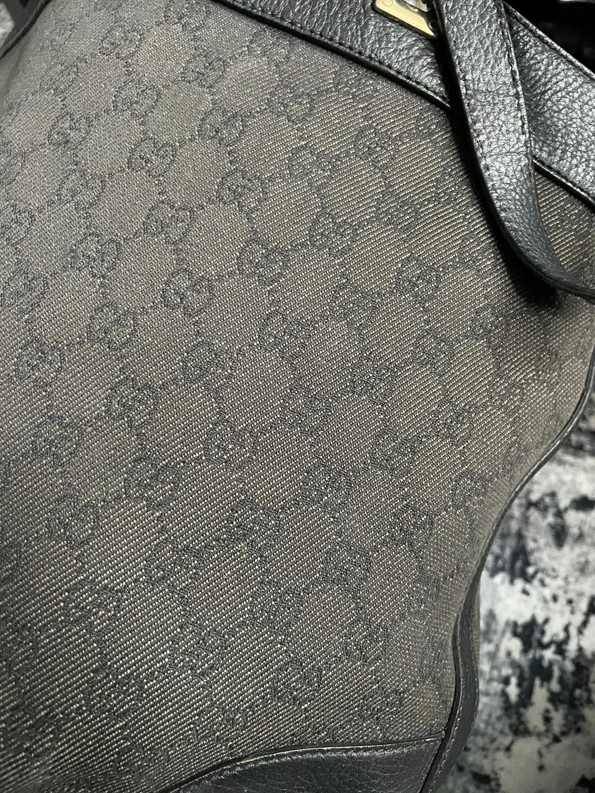 Vintage Gucci Shoulderbag GG Monogram
Black/Grey Authentic Y2K