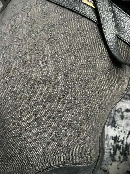 Vintage Gucci Shoulderbag GG Monogram
Black/Grey Authentic Y2K