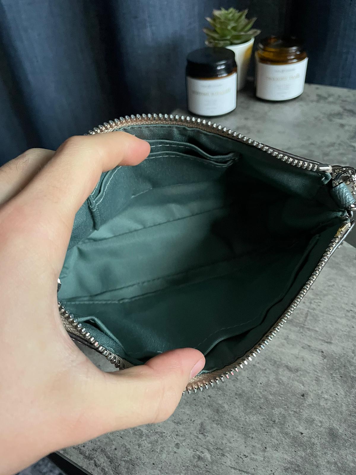 Coach Monogram Flower Print Mini
Handbag/Shoulderbag Beige authentic good condition