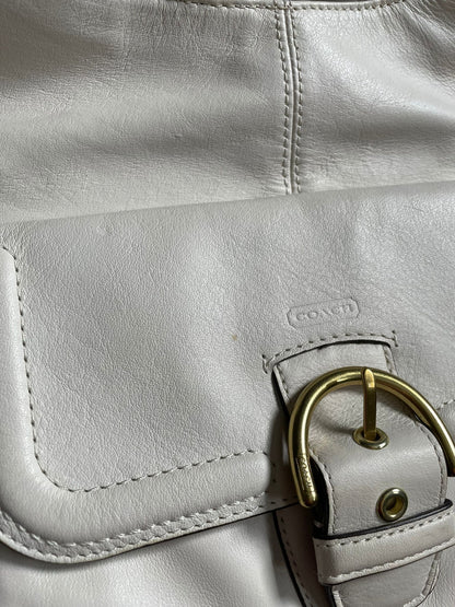Coach Soho White Leather Gold Handbag/ Shoulderbag Authentic Buckle
