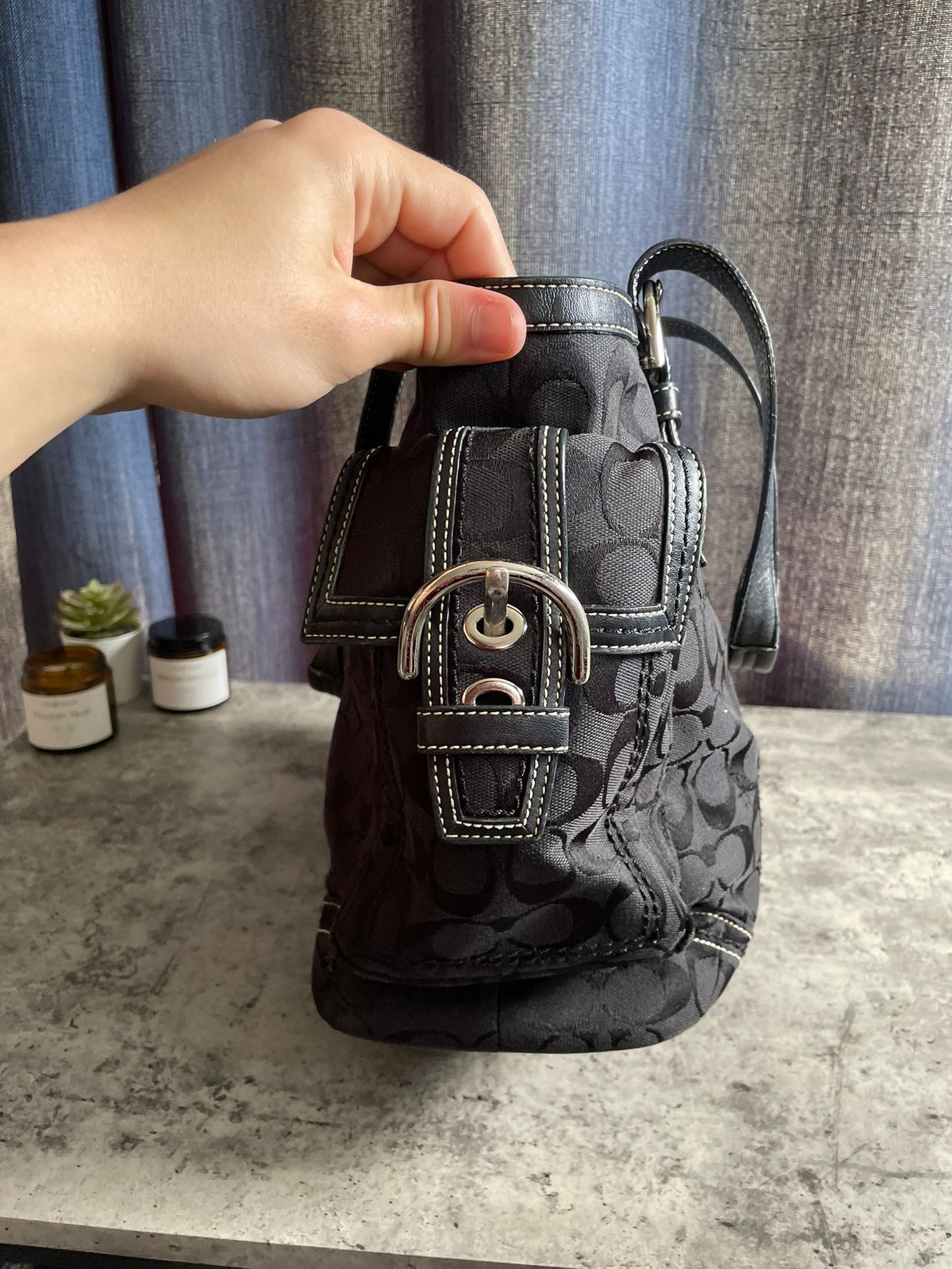 Vintage Coach Black Monogram Soho Handbag/Shoulderbag Authentic Y2K
Buckle