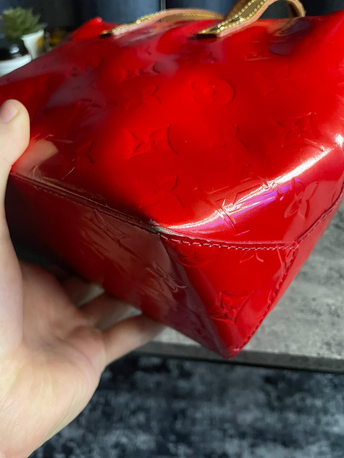 Louis Vuitton Vernis Rouge/Red Totebag/ handbag vintage Y2K authentic glossy/ shiny good condition